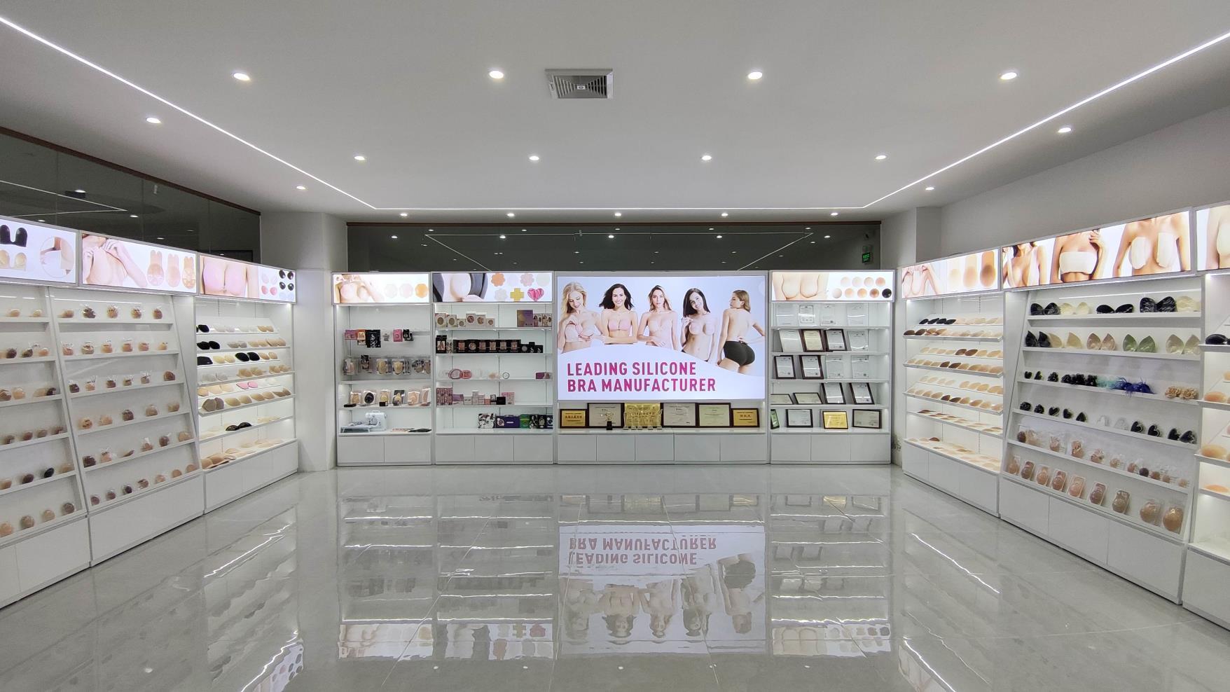 SHOWROOM